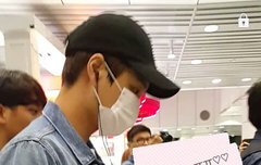 종인이 말레이시아 도착했어