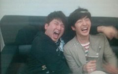 캐릭캐릭아무들,방시혁을사랑하는사람들의모임