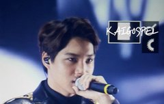 앉아서도 숨길 수 없는 곰쟈님 포스