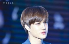 어제자 미모리즈 또 찍으신 카이