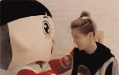 루한인 이런 후리한 모습도 넘 좋음 ㅋ