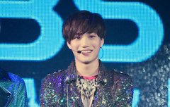 고개 들어 웃어요