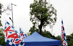 오늘자 종인이를 응원하는 중국팬들