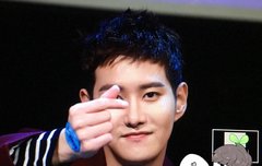 벌들아 나 민혁이한테 개치임