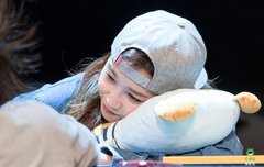 고개를 숙여도 씹덕시네요