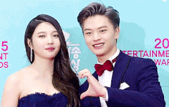 웃는 타이밍도 동시에