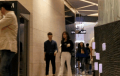 손애기 아장아장 걷는것봐 ㅋㅋㅋㅋ