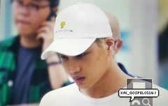 종인이 스케쥴 무사히 끝내고 김포도착