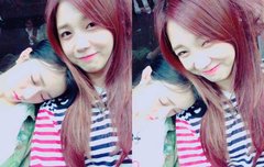 애기가 애기한테 기대고 자네