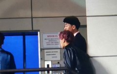 인어들 종인이 머리 다시 염색했나봐