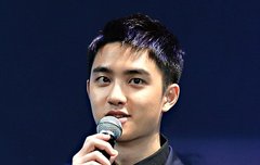 컴백 기자회견 경수사진들~