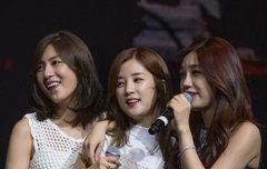 리더 오른팔 정믕지 왼팔 오하빵