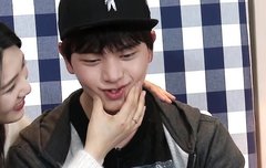 왜 보고있어도 보고싶을까