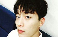 윤두준 셀카는 항상....ㅋㅋ