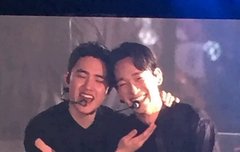 경수 팔에 노출이 ㅎㅎ