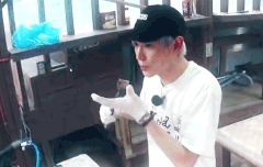 온니 이거 먹어ㅎㅎ