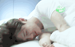 열등감에 찌든 사람은 항상 뒤에서 남 욕하기 바쁨