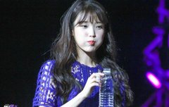 지은이 물 먹는게 왜 이리 좋지