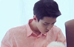 까만 발바닥 비비 안뇽