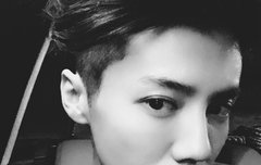 루한 웨이보 업뎃 셀카 넘 섹시함