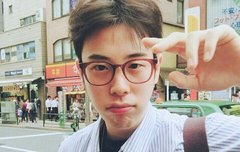 근데 표지훈 입술위에 흉터야?