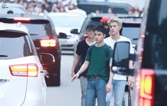 160819 뮤직뱅크 퇴근하는 경수 고화질