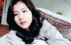 야 니들 브이앱봤냐