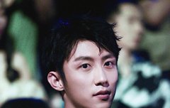 얼굴 흘러내려서 바깥 출입 못하는 악개충들