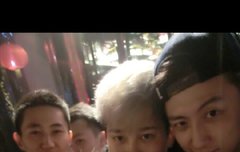 황징위랑 여행 간 여자 정체가 뭐야?