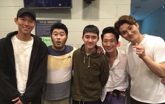 경수 여행 다녀와~!