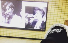 선우 지하철광고판 인증샷올림