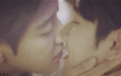 ㅊㅂ) 챰빽러들아 이 움짤 봤니.