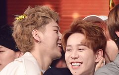 꽃미남 브로맨스 본 벌..??