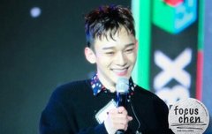 소매 프릴달린옷 입은거 완전 씹덕