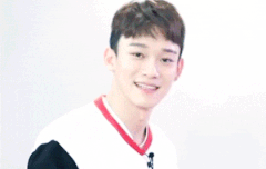 소고기 받은 아주 잘먹는 첸 ㅋㅋㅋ