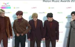 멜뮤 시상식 레드카펫 엑소