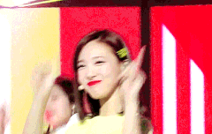 나연 티티 총쏘는? 움짤좀!