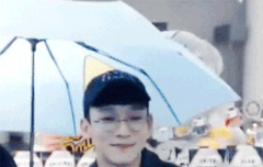 이 우산 탐난다.