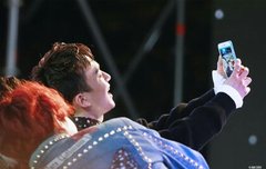 첸백시 쇼케 보는데  애들 추워서