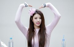 이미주 어떻게 이렇게 예뻐,,,?