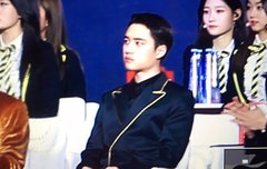 경수 오늘 왕자님같아용!