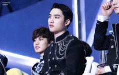 170114 골든디스크. 도경수 제복이라니...