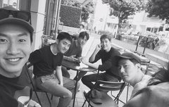 달에 가고 시픈 경수야