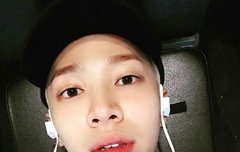 이거 백퍼 염색한거지??