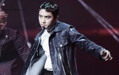 경수 다리 왤케 길어