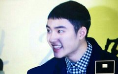 다들 경수는 어깨가 넓다능