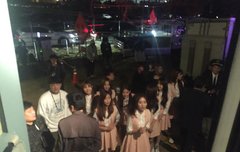 럽둥이들 인사성 밝은가보네.