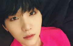 다들 윤지 오빠 뉴셀카 봄?