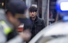 7호실 오늘 크랭크업!!  새 스틸컷도 올라왔다