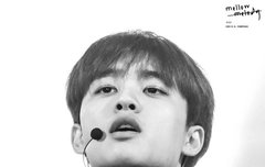 경수사진중에 젤좋아하는사진뭐야?